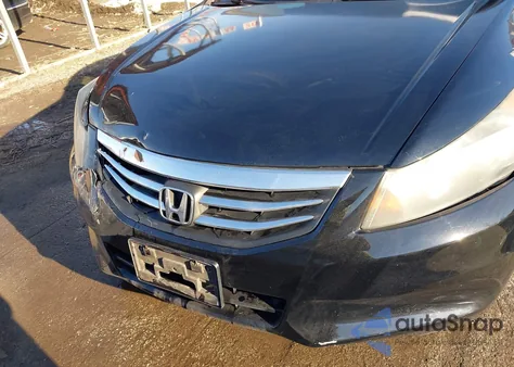 2011 Honda Accord 2.4 Se z USA, uszkodzony, nr VIN 1HGCP2F64BA138266